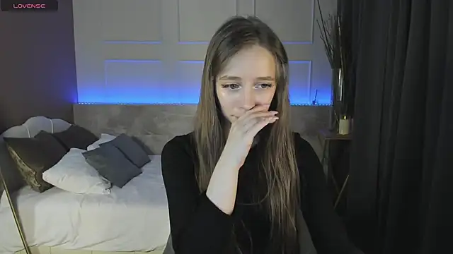 Snapshot of OliviaGentle chatting on January 29, 2025, 10:43 pm OliviaGentle online show from January 29, 2025, 10:43 pm