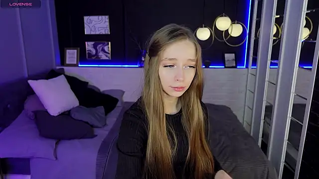 Snapshot of OliviaGentle chatting on February 6, 2025, 2:22 am OliviaGentle online show from February 6, 2025, 2:22 am