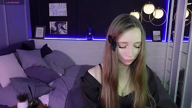 Snapshot of OliviaGentle chatting on February 14, 2025, 1:13 am OliviaGentle online show from February 14, 2025, 1:13 am