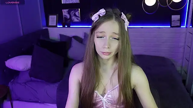 Snapshot of OliviaGentle chatting on February 17, 2025, 4:48 pm OliviaGentle online show from February 17, 2025, 4:48 pm