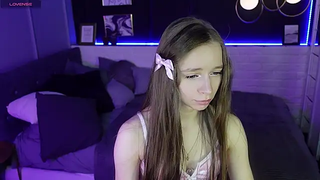 Snapshot of OliviaGentle chatting on February 18, 2025, 5:09 am OliviaGentle online show from February 18, 2025, 5:09 am