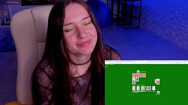 LisaElfy online show from March 18, 2025, 1:09 pm