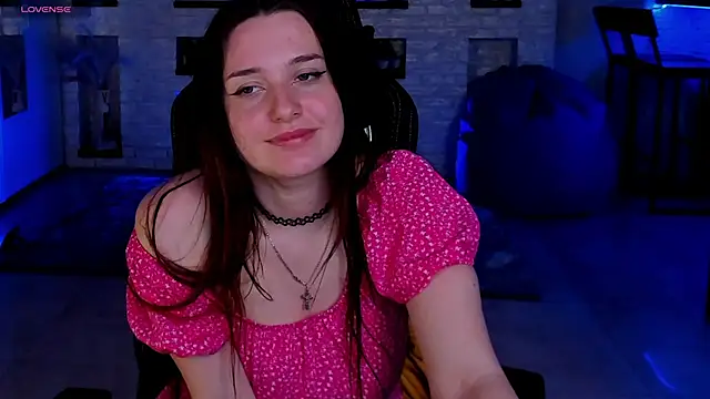 LisaElfy online show from March 21, 2025, 4:18 pm