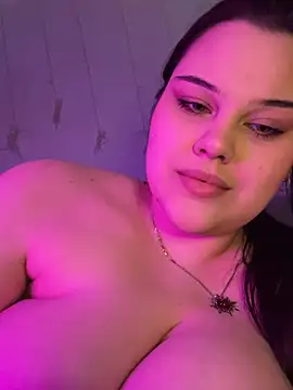 31MoonLight13 online show from February 21, 2025, 10:04 pm