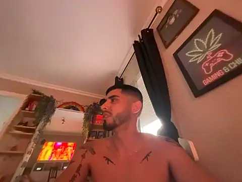 Snapshot of Chicos_defiesta chatting on September 13, 2025, 5:35 pm Chicos defiesta online show from September 13, 2025, 5:35 pm