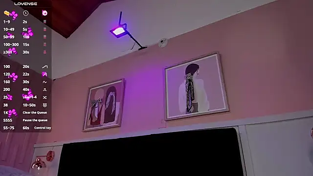 elodie walker online show from November 21, 2025, 12:48 pm