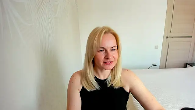 Alicee Gracee online show from March 17, 2026, 9:34 am