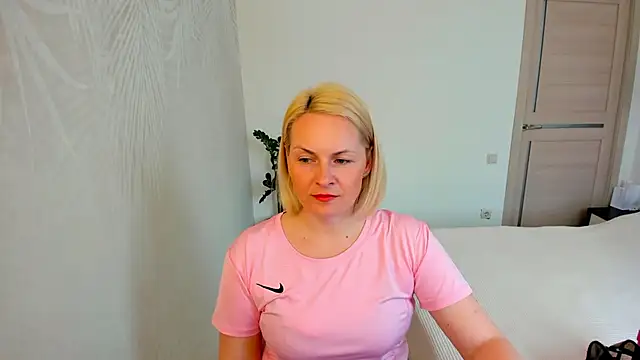 Alicee Gracee online show from April 23, 2026, 9:19 am