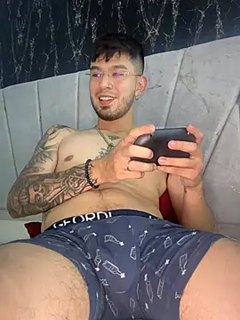 Anthony-Martin online show from March 10, 2025, 11:27 pm