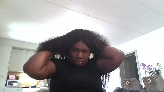 Snapshot of bonbonaumiel chatting on December 9, 2024, 10:22 am bonbonaumiel online show from December 9, 2024, 10:22 am