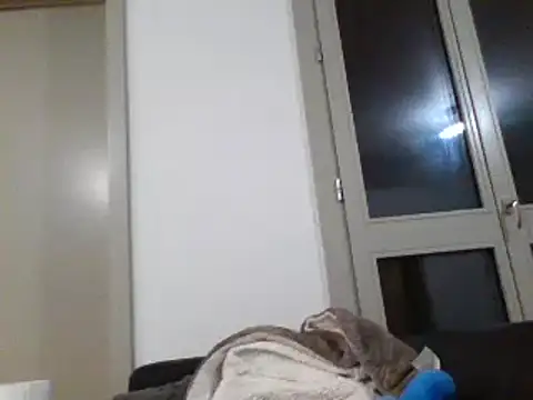 Snapshot of bonbonaumiel chatting on December 28, 2024, 3:47 am bonbonaumiel online show from December 28, 2024, 3:47 am