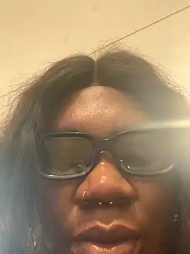 Snapshot of bonbonaumiel chatting on January 5, 2025, 1:04 pm bonbonaumiel online show from January 5, 2025, 1:04 pm