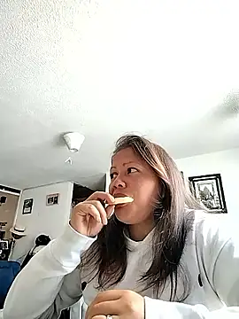 miss evoleth2 online show from November 13, 2025, 2:16 pm