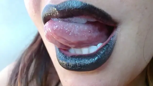 miss evoleth2 online show from December 22, 2025, 8:39 pm