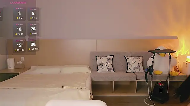 Lucky-baby online show from September 30, 2025, 1:05 pm