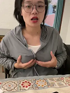 Snapshot of Bella0815 chatting on January 21, 2025, 7:26 am Bella0815 online show from January 21, 2025, 7:26 am