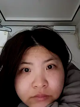 hello098712 online show from March 9, 2025, 7:12 am