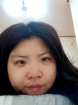 hello098712 online show from March 11, 2025, 9:45 am