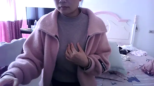 CN-Xiaoxi online show from September 28, 2025, 3:34 am