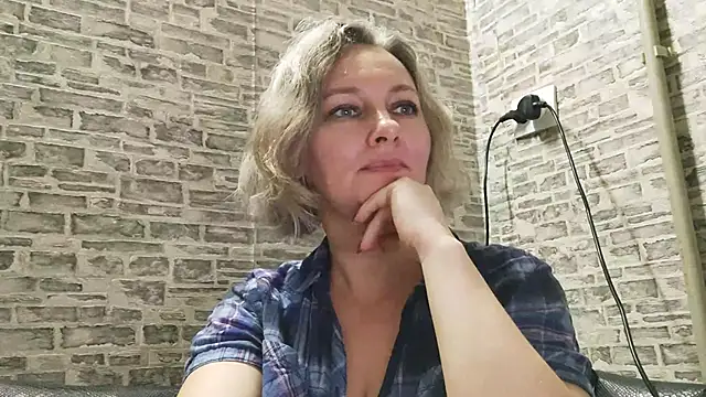 EdithManning online show from January 14, 2025, 3:15 pm