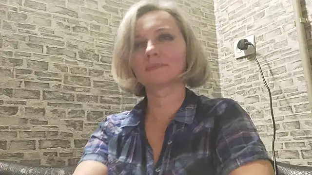 EdithManning online show from January 22, 2025, 5:17 pm