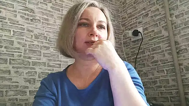 EdithManning online show from February 10, 2025, 6:20 am