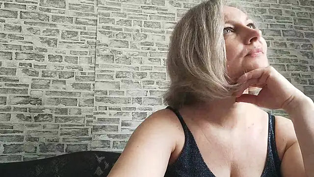 EdithManning online show from March 3, 2025, 9:22 am