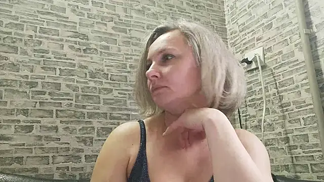 EdithManning online show from March 17, 2025, 12:57 pm