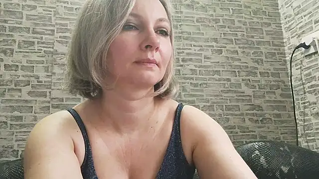 EdithManning online show from March 18, 2025, 6:25 am