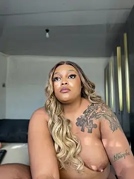 Naughty-Mel online show from May 29, 2026, 7:06 am