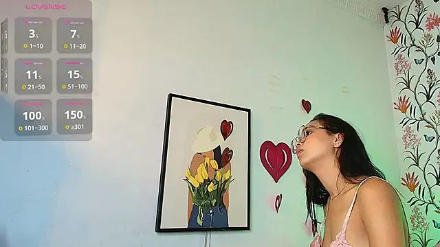 Snapshot of lucia_brown chatting on February 15, 2025, 2:44 pm lucia brown online show from February 15, 2025, 2:44 pm