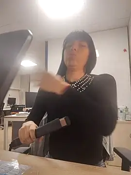 maria lasexy online show from October 3, 2025, 11:40 am