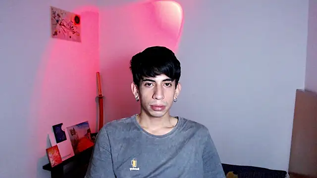 Snapshot of Zack_Kingg chatting on October 8, 2025, 3:42 pm Zack Kingg online show from October 8, 2025, 3:42 pm