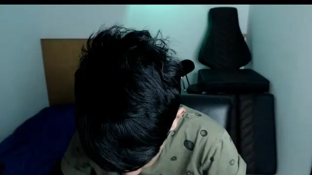 Snapshot of Zack_Kingg chatting on February 26, 2026, 3:44 pm Zack Kingg online show from February 26, 2026, 3:44 pm