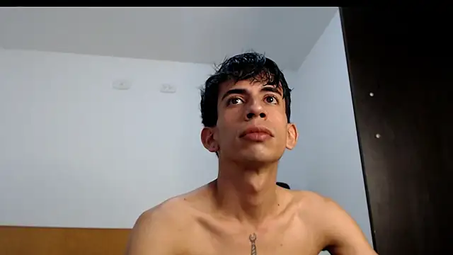 Snapshot of Zack_Kingg chatting on March 1, 2026, 4:20 pm Zack Kingg online show from March 1, 2026, 4:20 pm