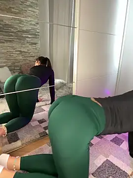 LeonieLindner online show from January 12, 2025, 12:23 pm