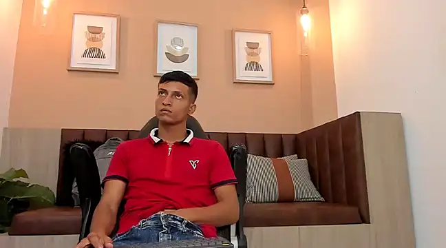 wolf james123 online show from February 7, 2025, 2:29 am