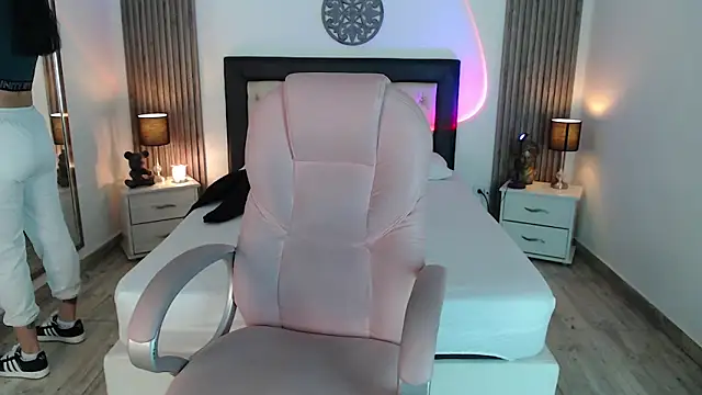 Sam mansson66 online show from February 17, 2025, 12:05 pm