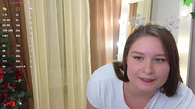 Snapshot of sophie__lee chatting on December 20, 2024, 2:27 pm sophie  lee online show from December 20, 2024, 2:27 pm