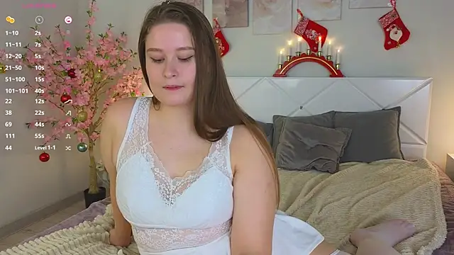 Snapshot of sophie__lee chatting on December 23, 2024, 2:07 pm sophie  lee online show from December 23, 2024, 2:07 pm