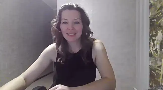 VselenaSun402 online show from February 3, 2025, 12:25 pm