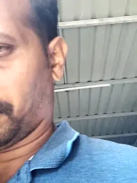 Snapshot of Tamildickxxx chatting on April 15, 2026, 5:03 am Tamildickxxx online show from April 15, 2026, 5:03 am