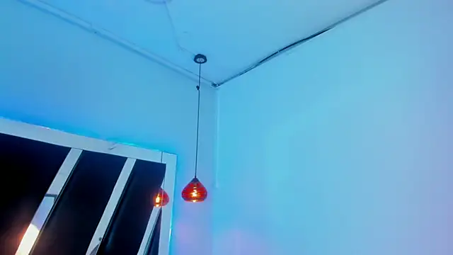 antonelllepiercee online show from February 13, 2025, 11:39 am