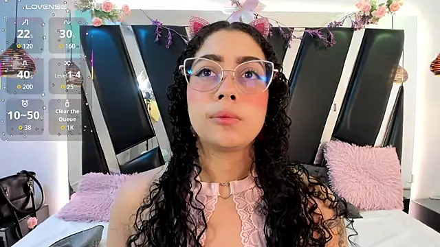 antonelllepiercee online show from February 7, 2026, 11:25 am