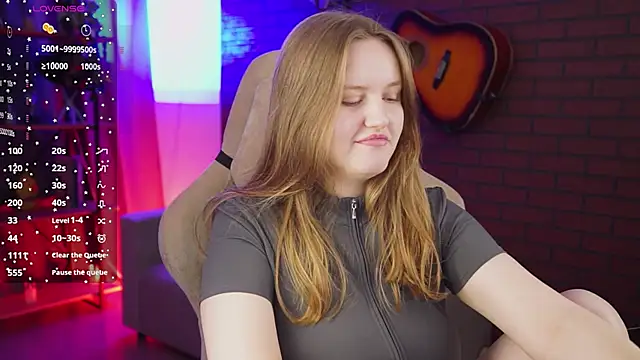 KellyPoter online show from October 26, 2025, 5:57 am