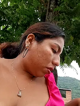 Snapshot of Karol-kamila19 chatting on December 11, 2024, 1:17 pm Karol-kamila19 online show from December 11, 2024, 1:17 pm