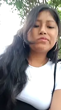 Snapshot of Karol-kamila19 chatting on January 2, 2025, 4:02 pm Karol-kamila19 online show from January 2, 2025, 4:02 pm