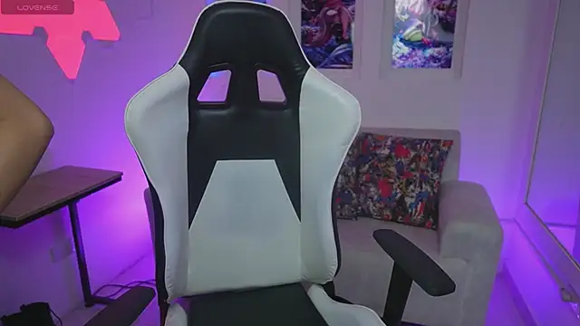 CattleyaScaly online show from September 27, 2025, 7:30 pm