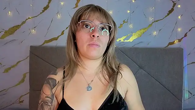 agatha 97  online show from September 12, 2025, 4:56 am