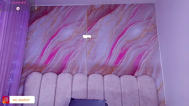 mia stanfort online show from February 15, 2026, 7:21 pm